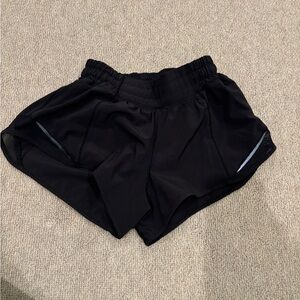 Lululemon hotty hot shorts in black